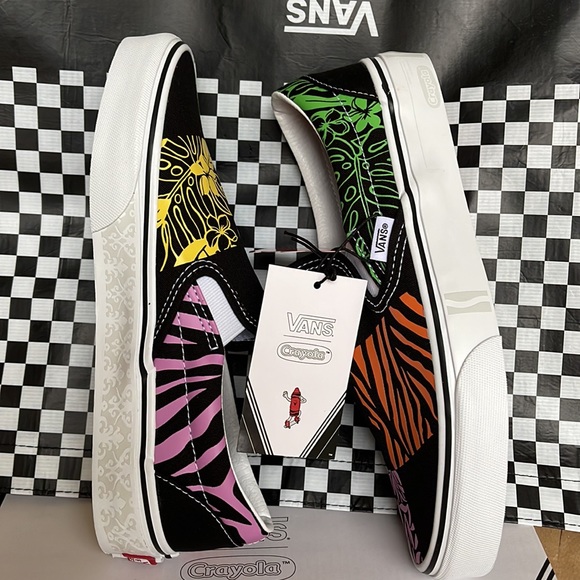 Vans Classic Slip On Crayola Diy/Trace Your WMNS sneakers - Picture 12 of 16